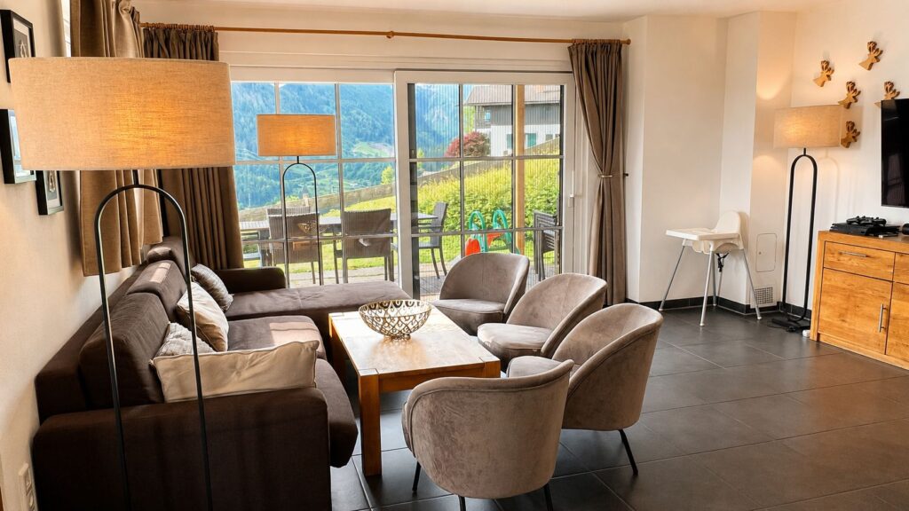 Garden apartment living room Chalet an der Piste